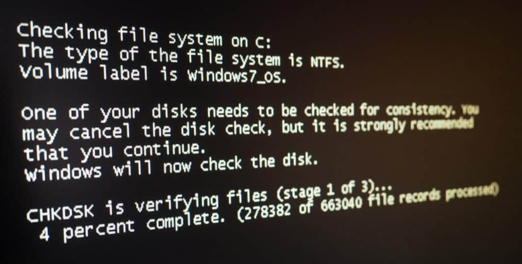 Qué hacer cuando CHKDSK queda atascado en un porcentaje 1 chkdsk 1